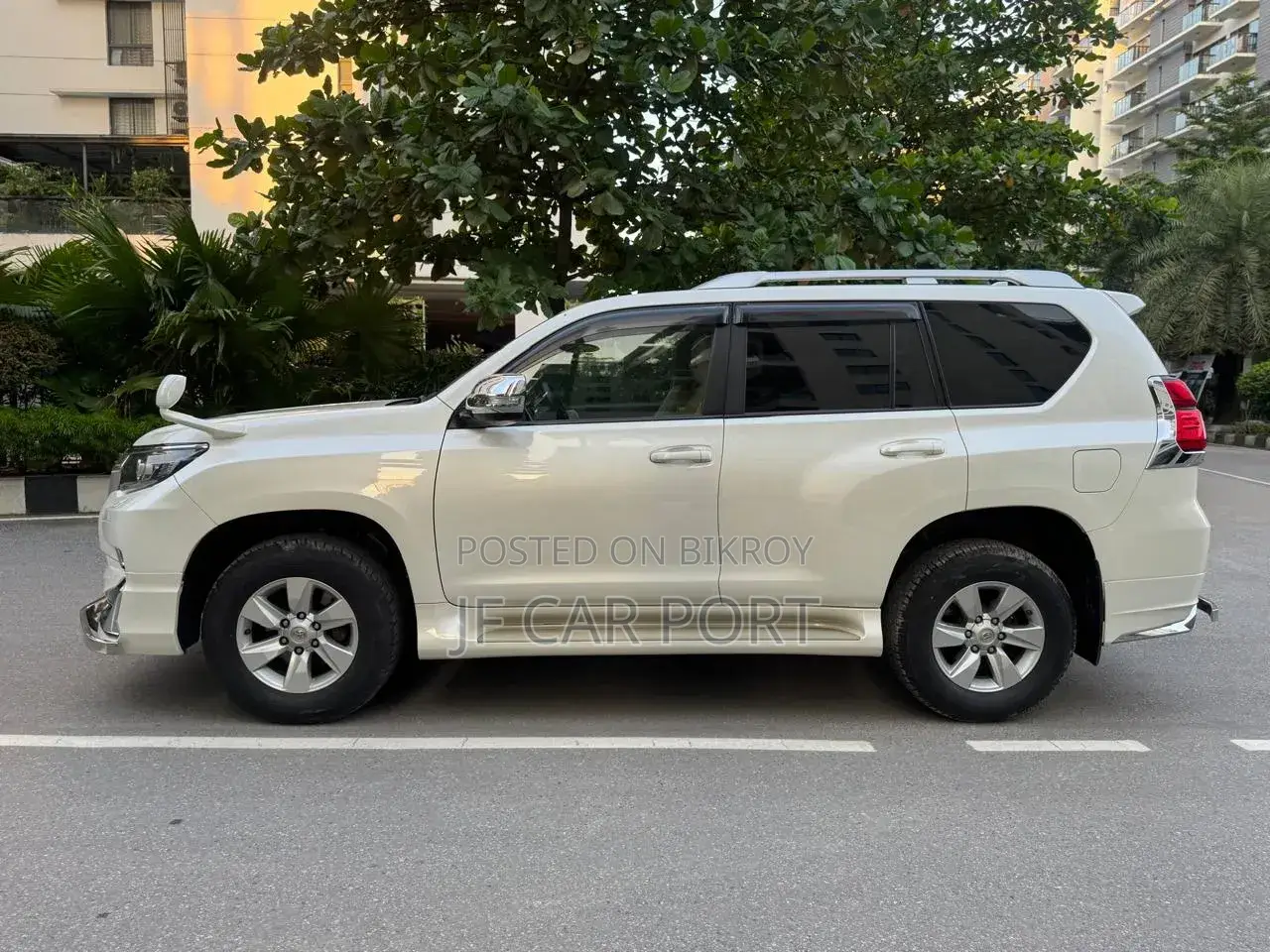 Toyota Land Cruiser Prado 2017 Pearl
