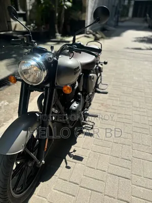 Royal Enfield Classic 350 2025 Gray