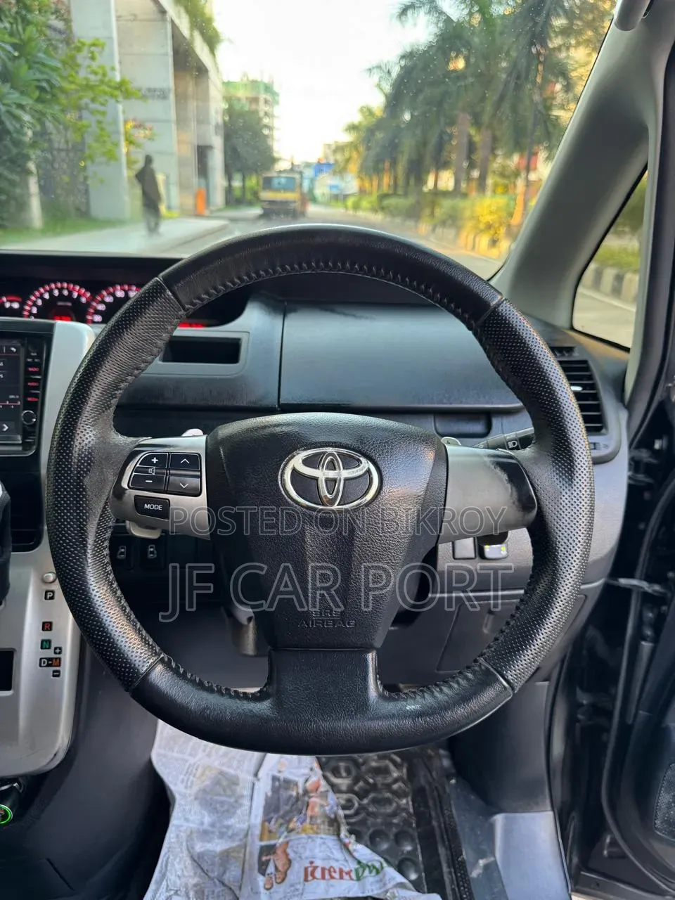Toyota Noah 2012 Black