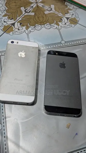 Apple iPhone 5s 32 GB Black