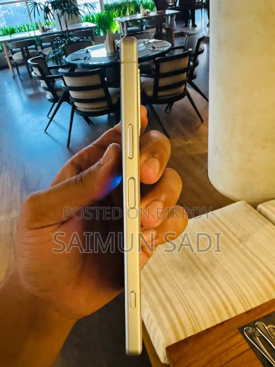 সনি এক্সপেরিয়া ৫ আইভি ২৫৬ জিবি হোয়াইট