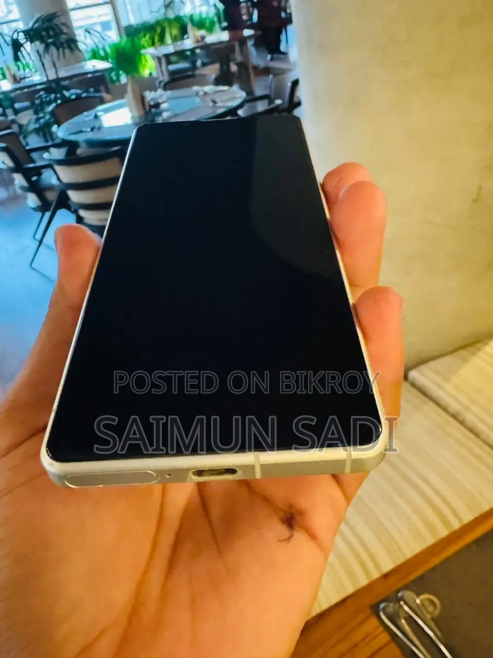 সনি এক্সপেরিয়া ৫ আইভি ২৫৬ জিবি হোয়াইট
