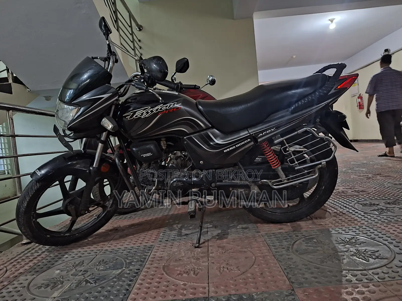 হিরো প্যাশন প্রো ২০১১ কালো
