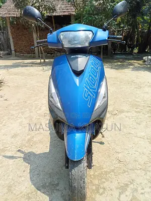 রেঞ্জার আর-২০২০ ২০২২ নীল
