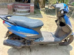 রেঞ্জার আর-২০২০ ২০২২ নীল