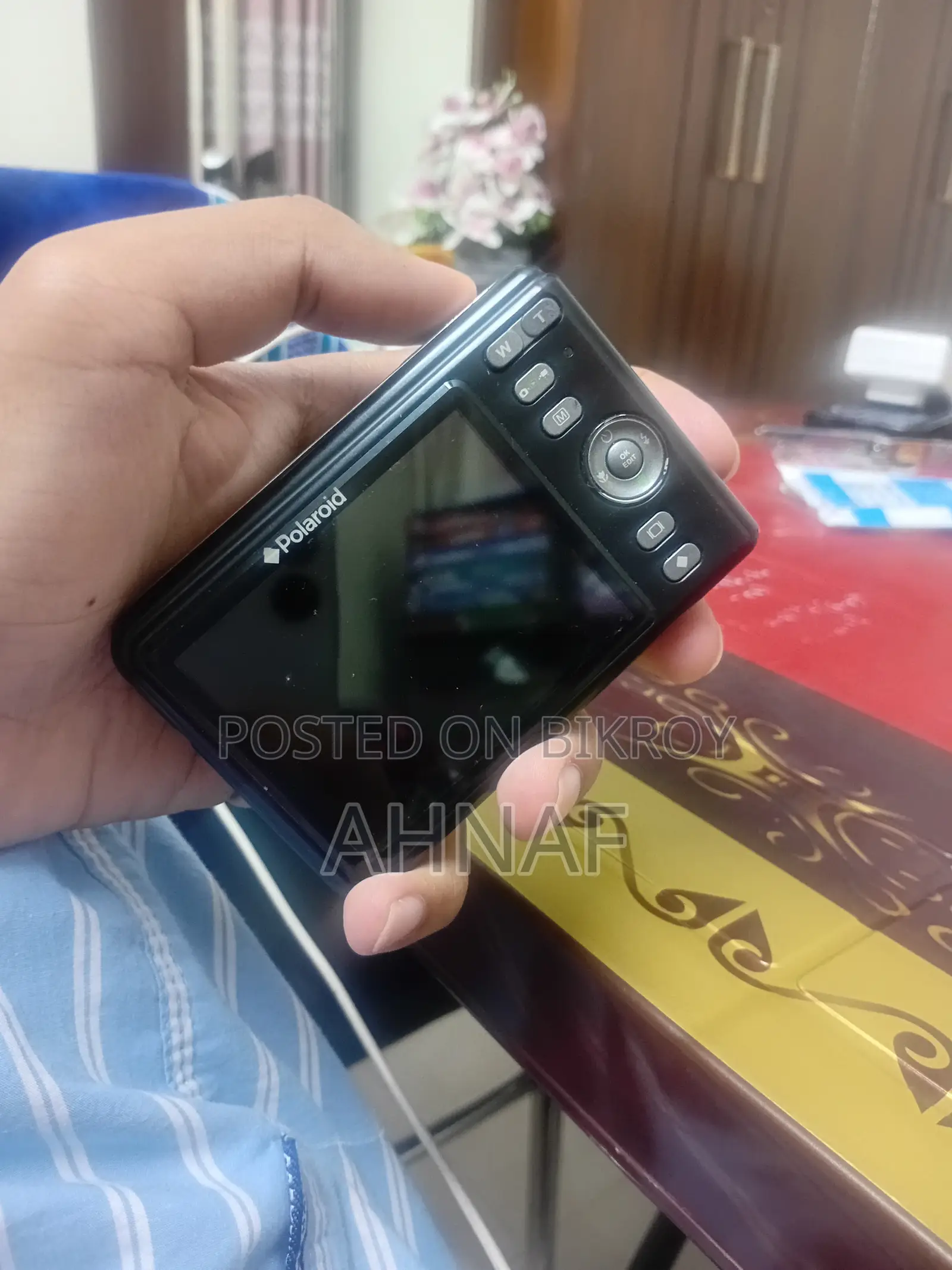 Polaroid I1035 ক্যামেরা