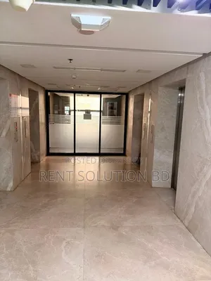 বনানীতে ৮০০০ বর্গফুটের সেমি ফার্নিশড কমার্শিয়াল স্পেস উপলব্ধ
