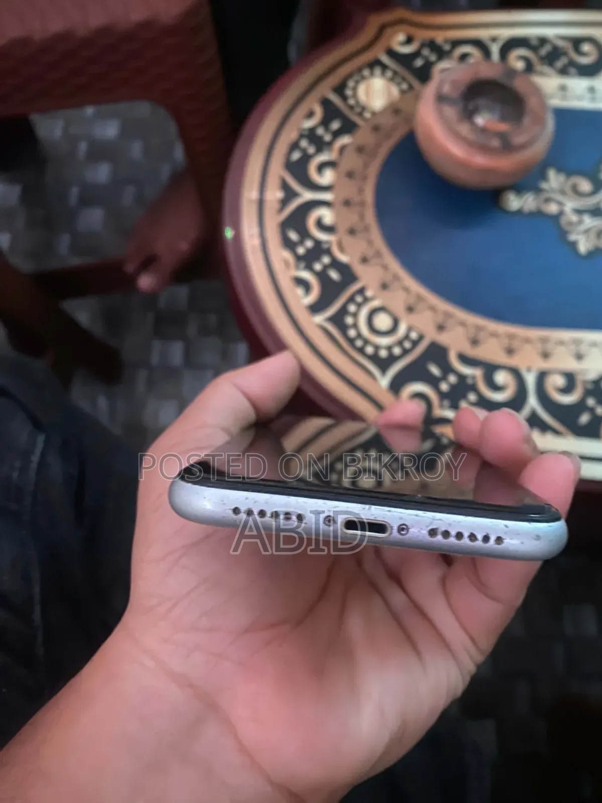 Apple iPhone XR 64 GB White