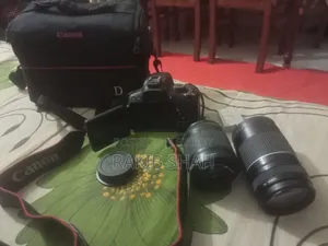 Canon 700D