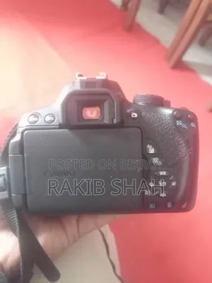 Canon 700D