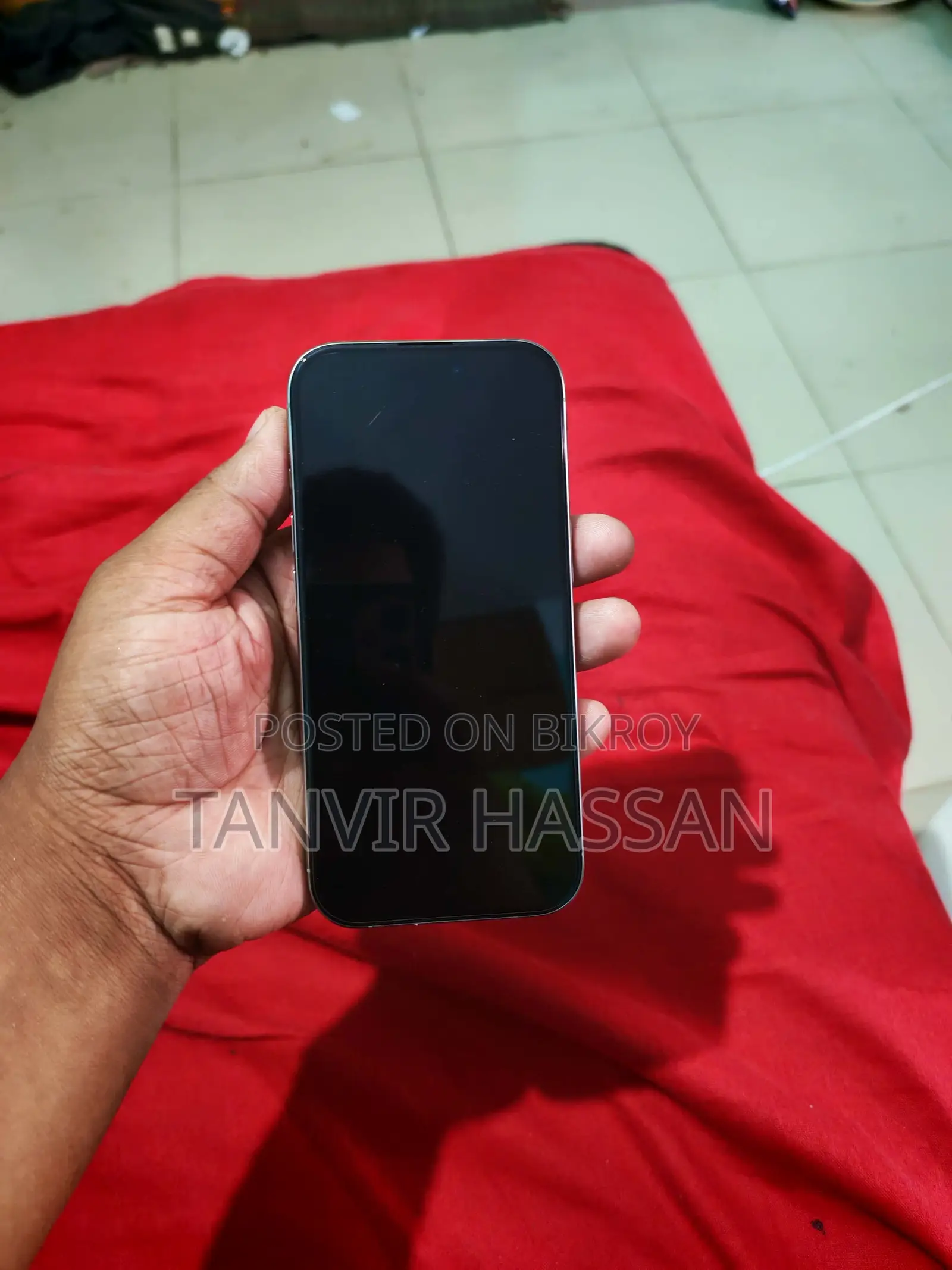 অ্যাপল আইফোন ১৬ প্রো ১২৮ জিবি
