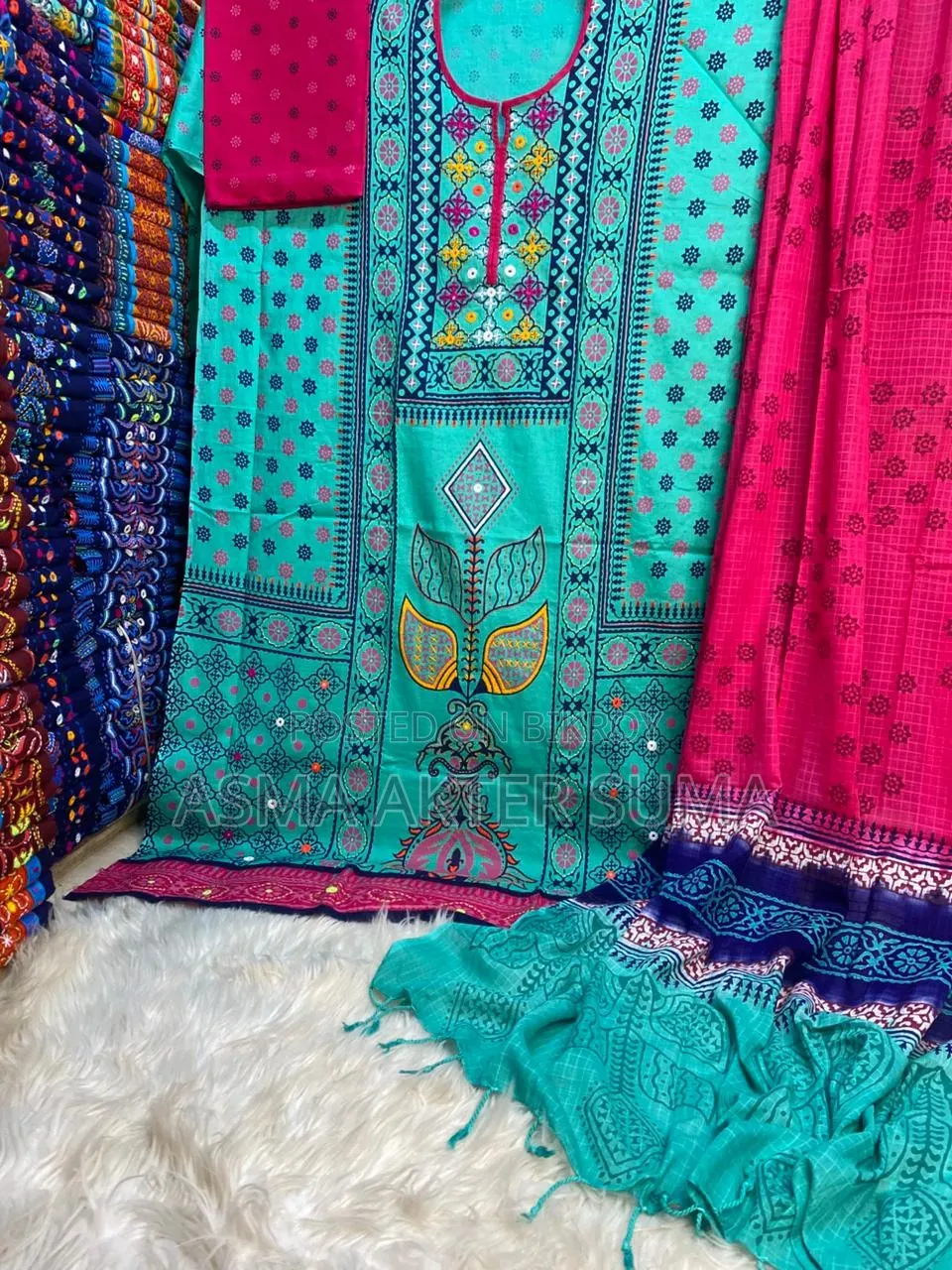আড়ং হাতের কাজের থ্রি পিস