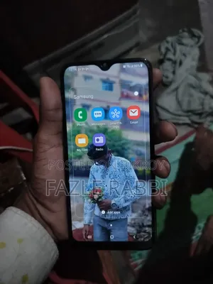 Samsung Galaxy A20 64 GB Blue