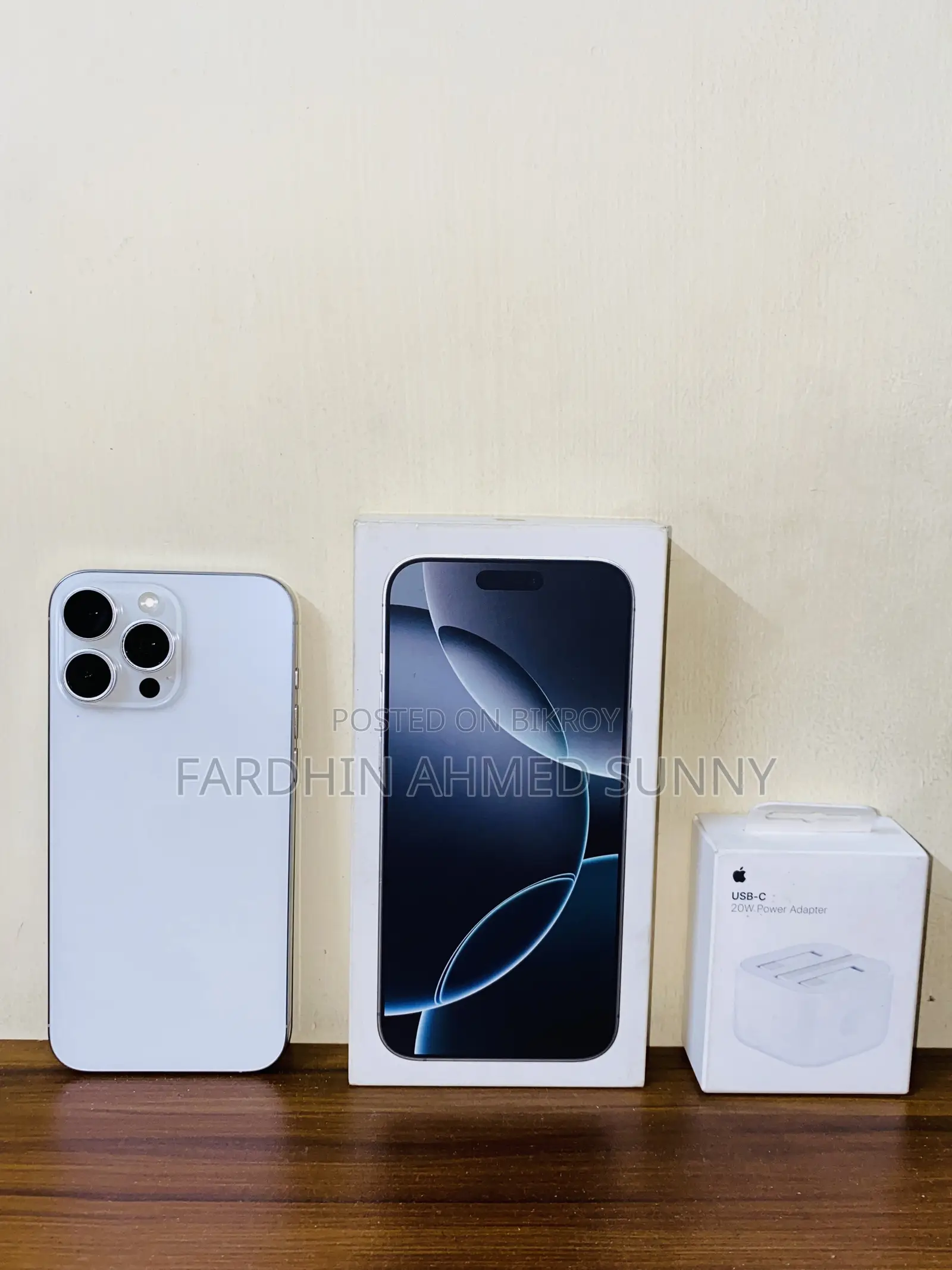 অ্যাপল আইফোন ১৬ প্রো ম্যাক্স ২৫৬ জিবি সাদা