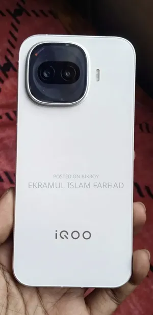 নিউ আইকিউও ১১ ২৫৬ জিবি হোয়াইট