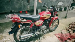 হিরো স্প্লেন্ডার প্লাস ২০১১ লাল