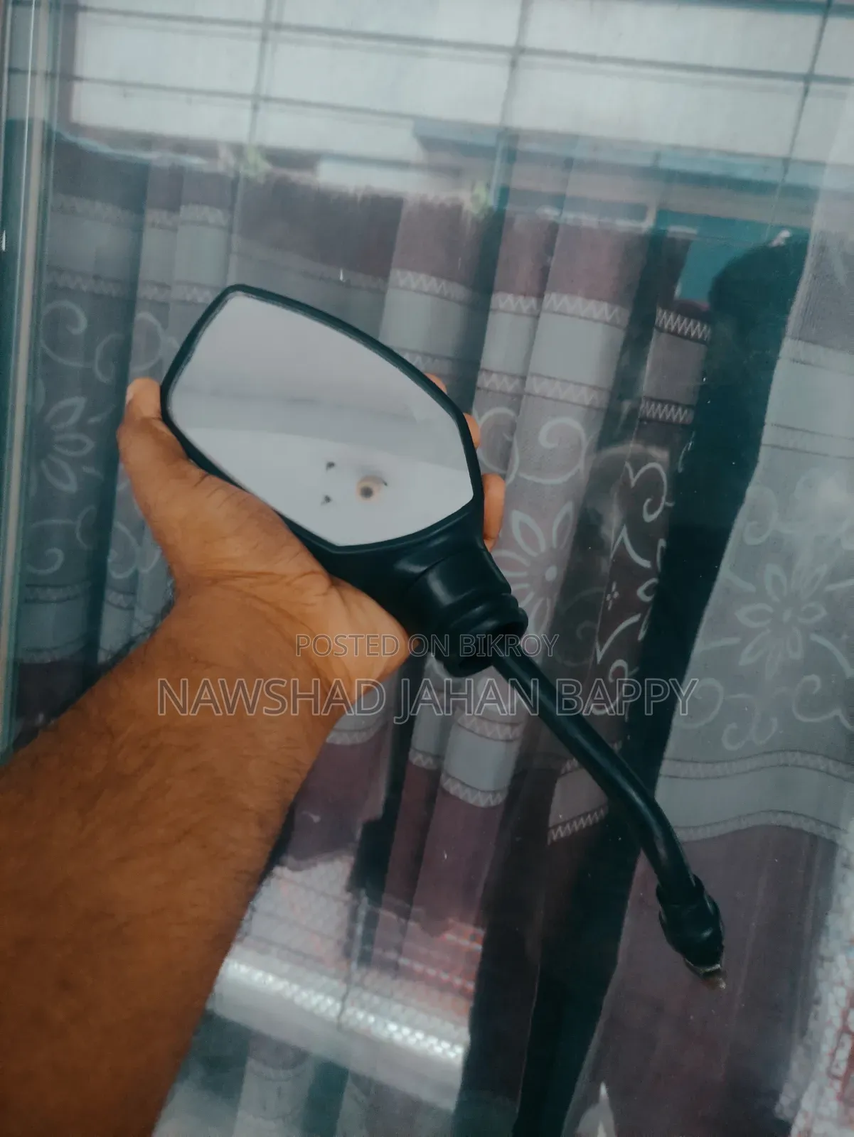 Apache 4v Looking Glass