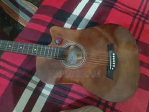 অ্যাকোস্টিক কাটঅ্যাওয়ে গিটার বিক্রয়ের জন্য