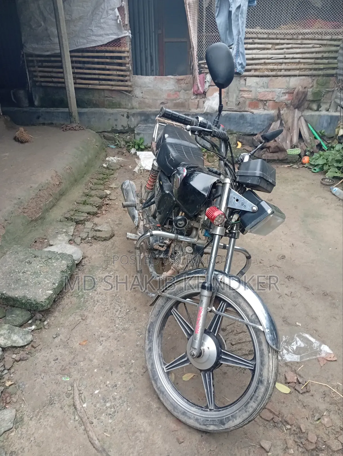 রানার এফ১০০ - ৬এ ২০১৬ কালো
