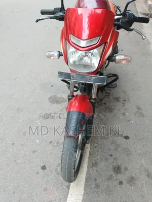 বাজাজ প্লাটিনা ১০০ ২০১৮ রেড