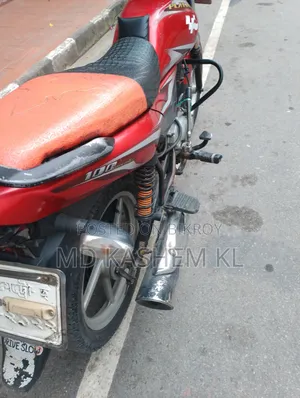 বাজাজ প্লাটিনা ১০০ ২০১৮ রেড