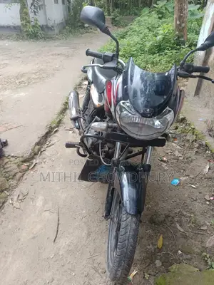 বাাজাজ ডিসকভার ১০০ ২০১৫ ব্ল্যাক