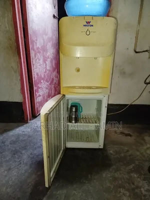 ওয়াটার ডিসপেন্সার