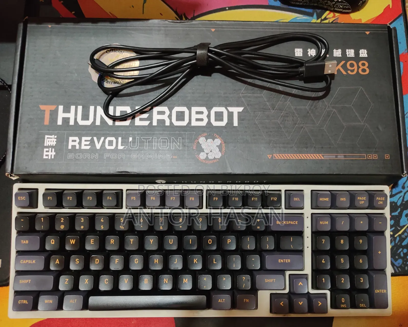 Selling Thunderobot Mechanical Keyboard