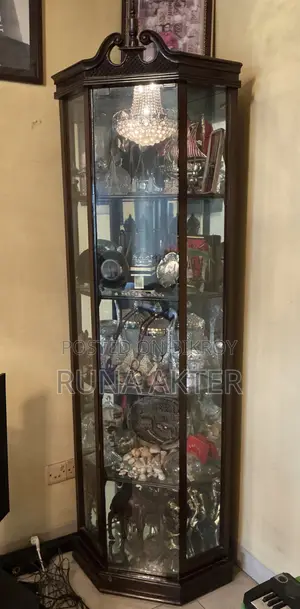 কর্নার শোকেস