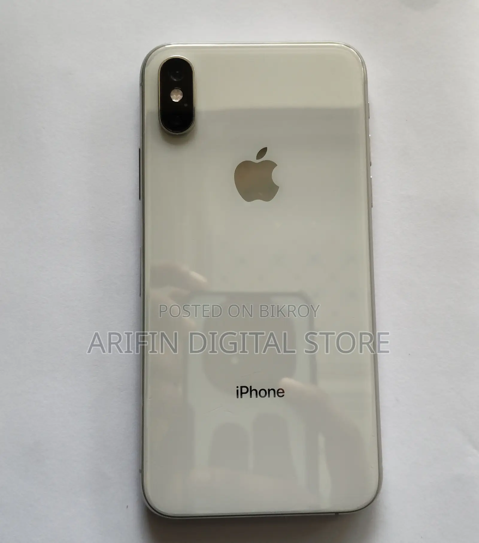 অ্যাপল আইফোন এক্সএস ৬৪ জিবি হোয়াইট