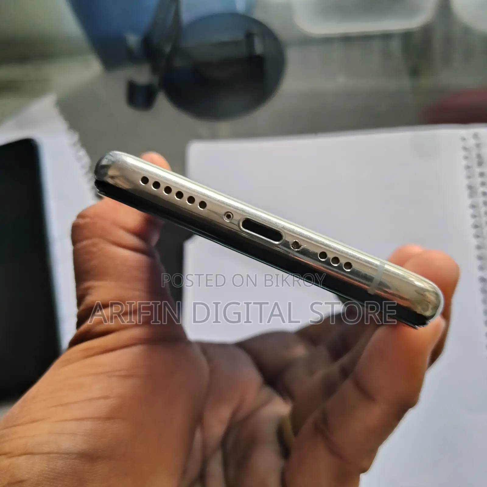 অ্যাপল আইফোন এক্সএস ৬৪ জিবি হোয়াইট