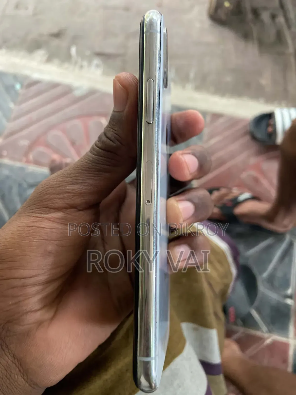 অ্যাপল আইফোন এক্স ৬৪ জিবি হোয়াইট