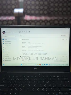 ল্যাপটপ ৮ জিবি ইন্টেল কোর ৩ এসএসডি ২৫৬ জিবি