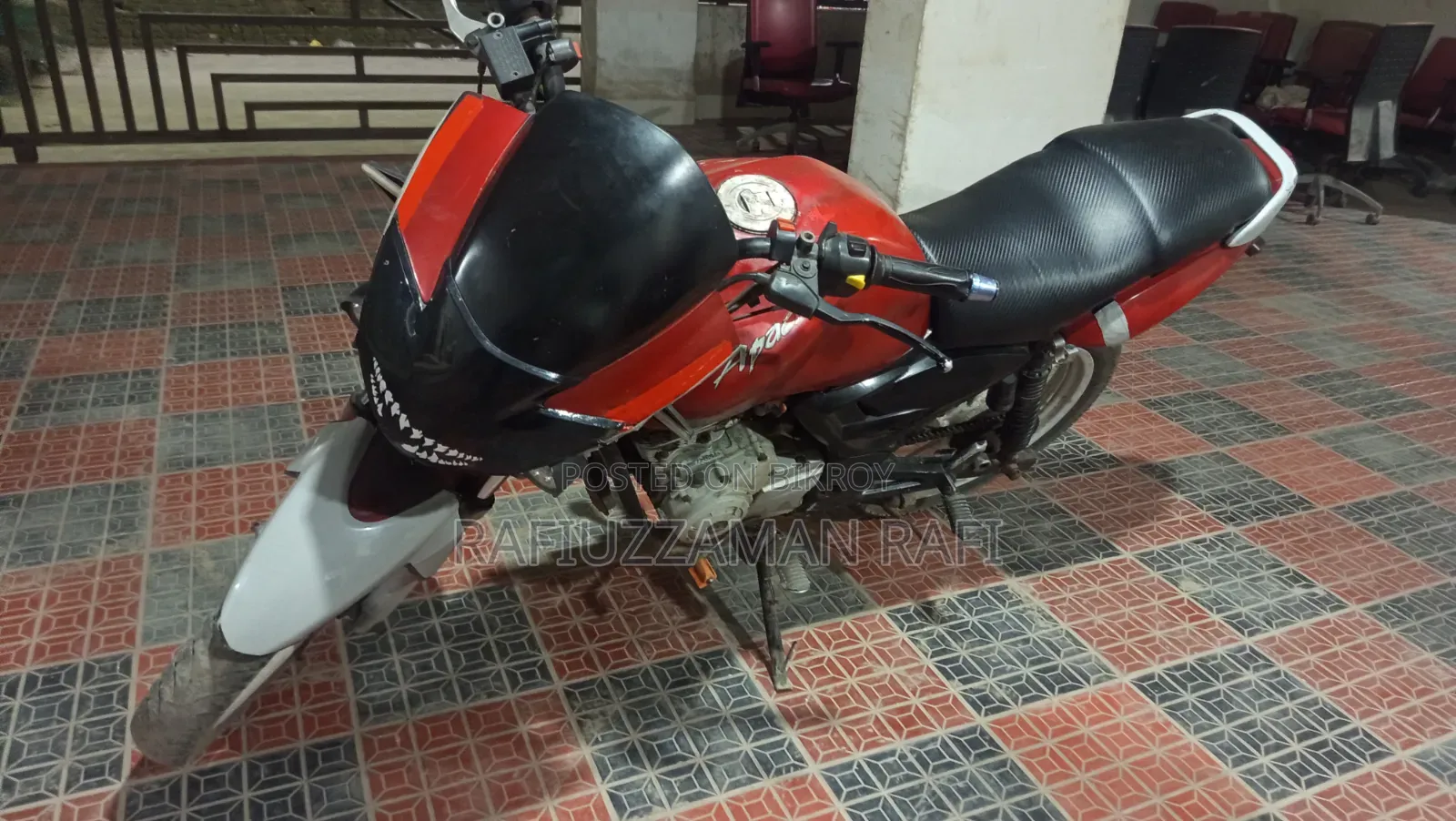 টিভিএস অ্যাপাচি আরটিআর ১৬০ ২ভি ২০০৯ লাল