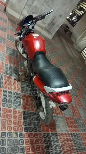 টিভিএস অ্যাপাচি আরটিআর ১৬০ ২ভি ২০০৯ লাল