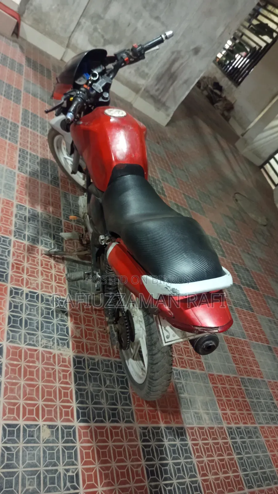 টিভিএস অ্যাপাচি আরটিআর ১৬০ ২ভি ২০০৯ লাল