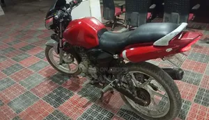 টিভিএস অ্যাপাচি আরটিআর ১৬০ ২ভি ২০০৯ লাল