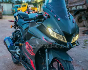 Yamaha R15 V3 2021 Gray