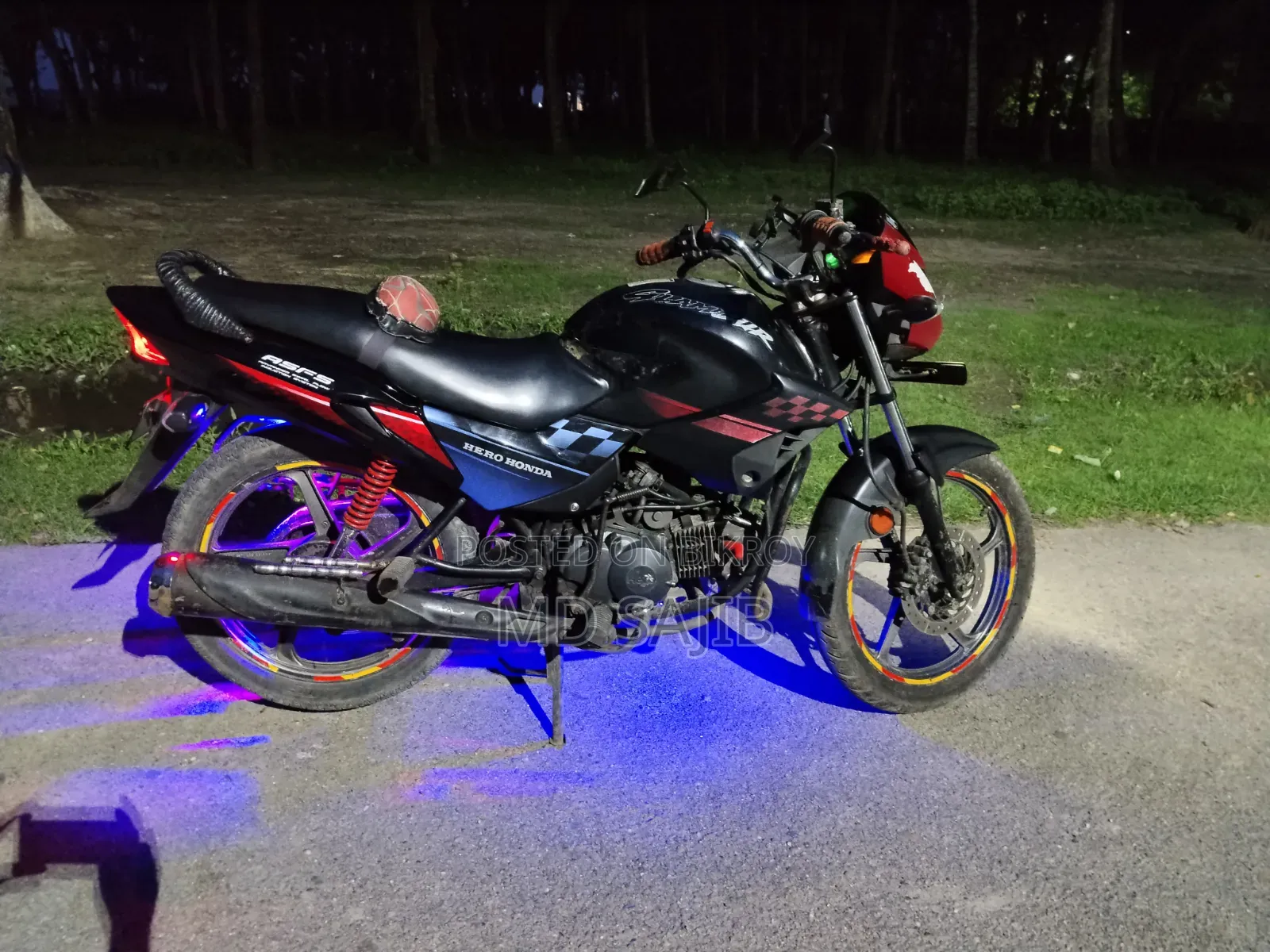 Hero Glamour 2015 Black