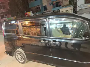 Toyota HiAce 2018 Black