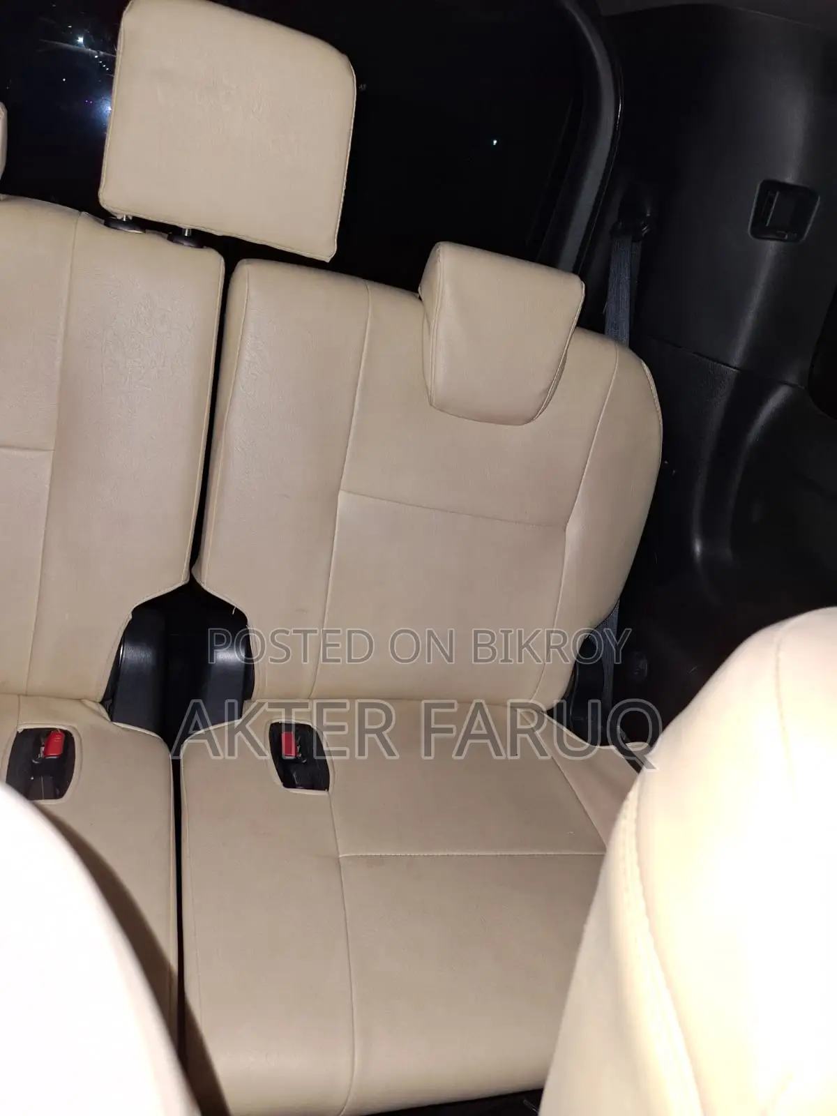 Toyota HiAce 2018 Black