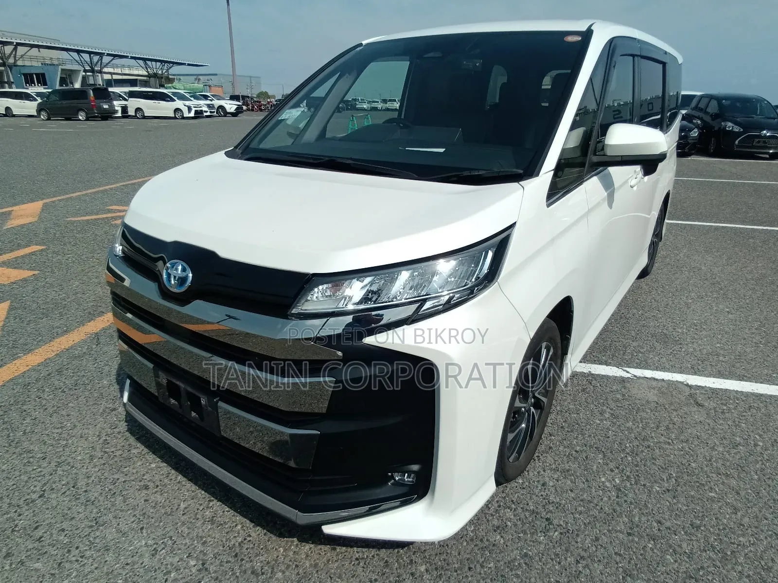 Toyota Noah 2022 Pearl