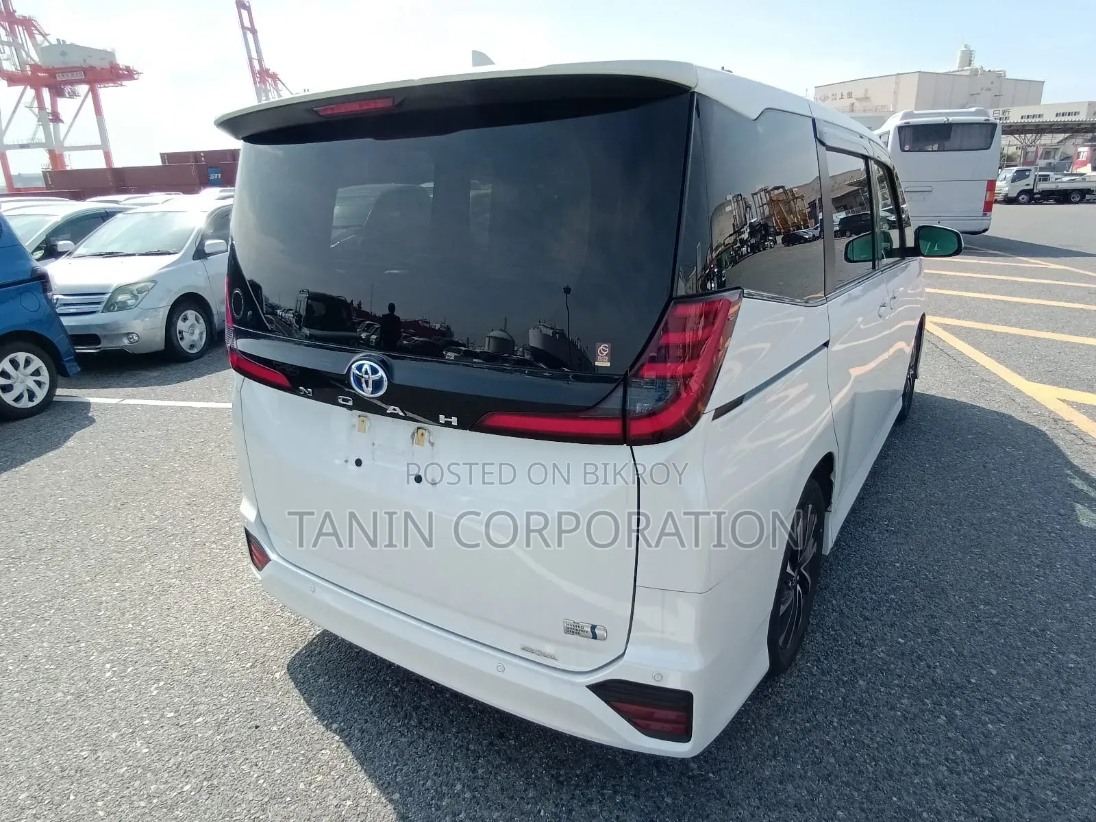 Toyota Noah 2022 Pearl