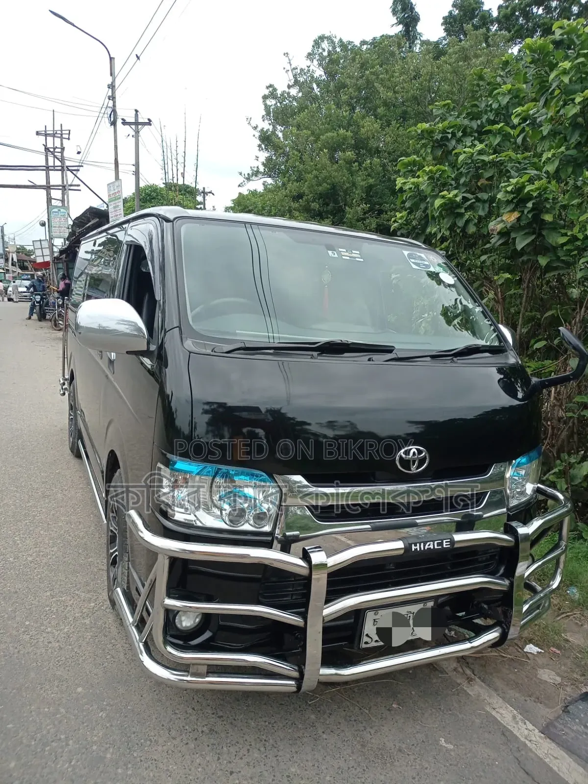 Toyota HiAce 2016 Black