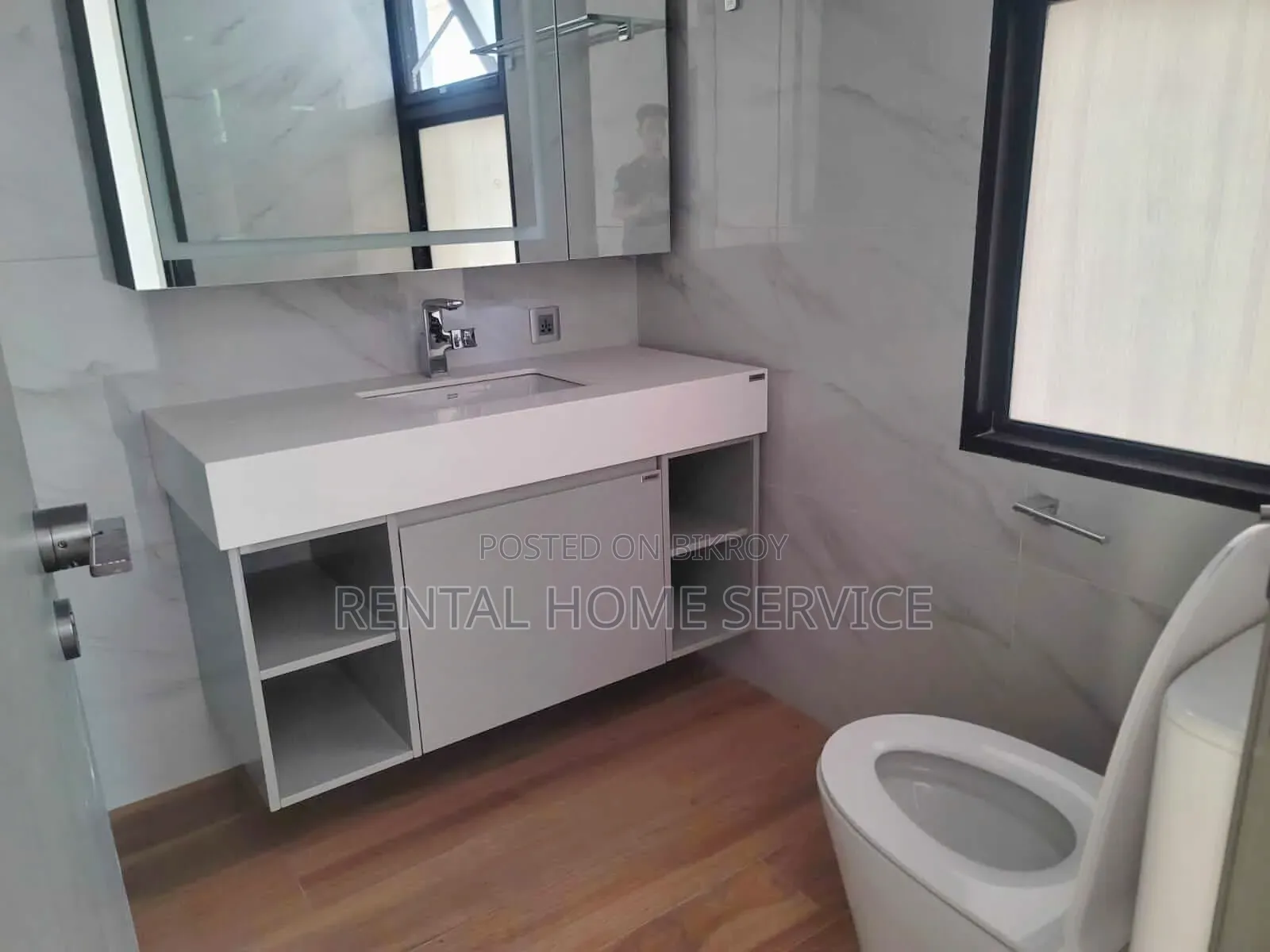 Furnished 4-Bedroom Apartment in Semi-Furnished, Gulshan for Rent