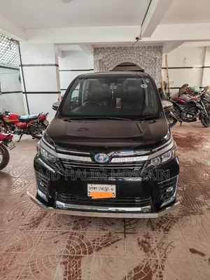 টয়োটা নোয়া ২০১৭ কালো