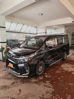 টয়োটা নোয়া ২০১৭ কালো