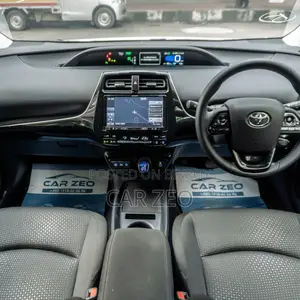 Toyota Prius L Front-Wheel Drive 2020 Pearl
