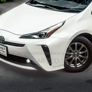 Toyota Prius L Front-Wheel Drive 2020 Pearl