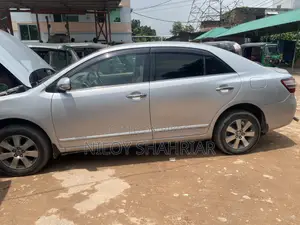 টয়োটা প্রমিও ২০০৭ সিলভার
